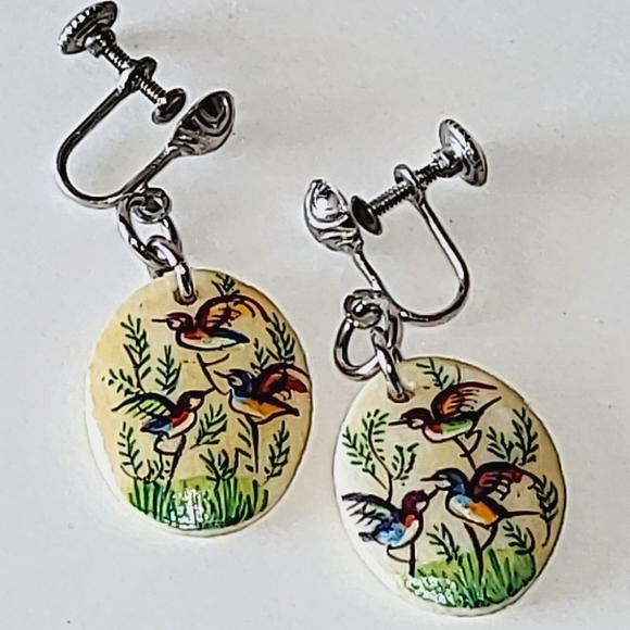 HANDPAINTED BIRD DESIGN EARRINGS - VINTAGE SCREWBACKS - Picture 8 of 8